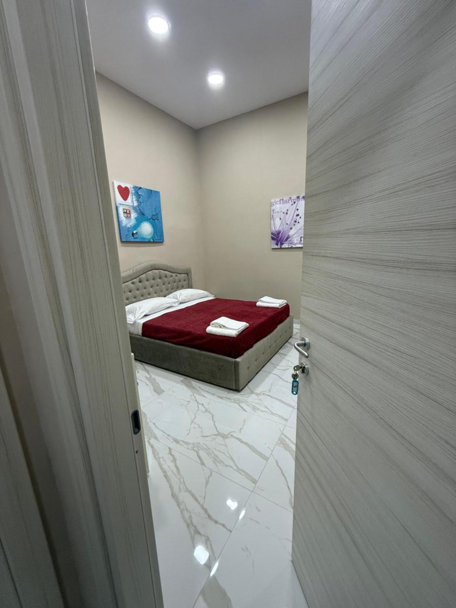 Valentino Caracciolo 105 Apartment Naples Exterior photo