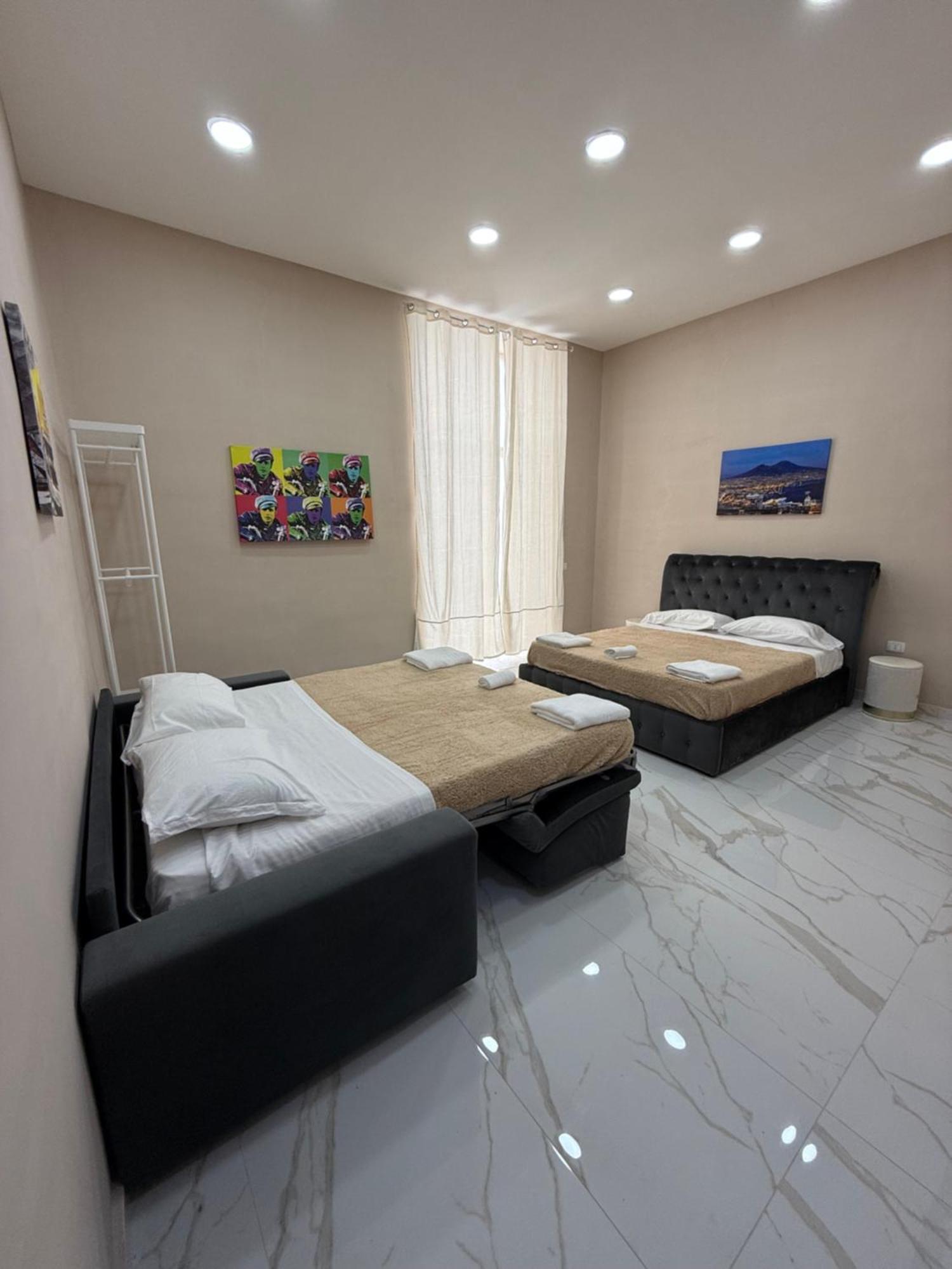 Valentino Caracciolo 105 Apartment Naples Exterior photo