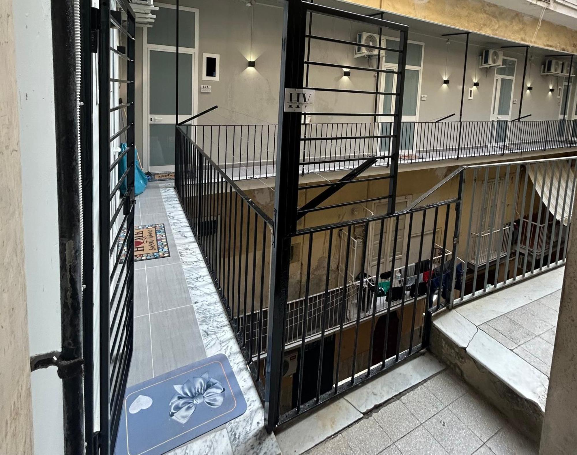 Valentino Caracciolo 105 Apartment Naples Exterior photo