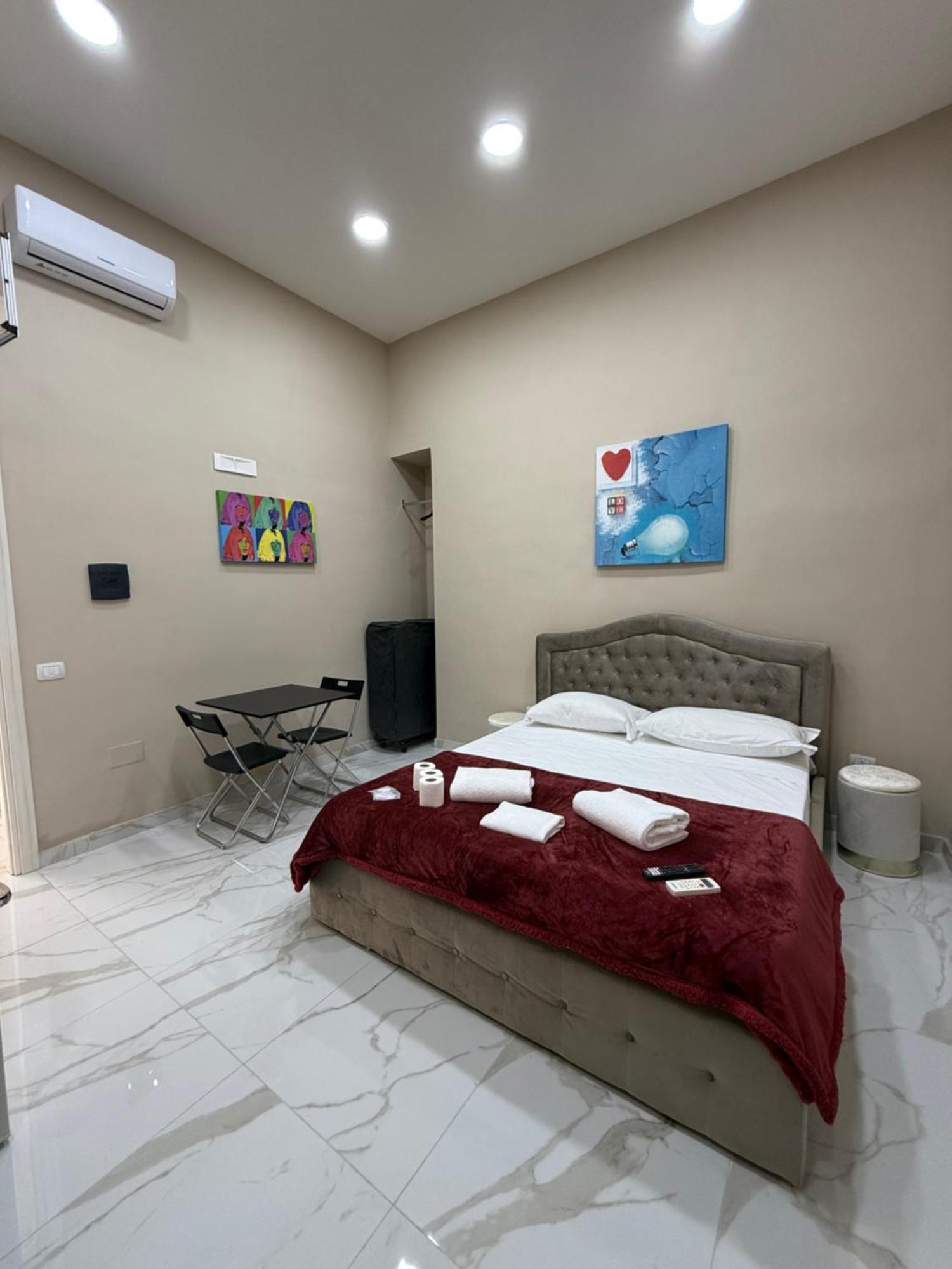 Valentino Caracciolo 105 Apartment Naples Exterior photo