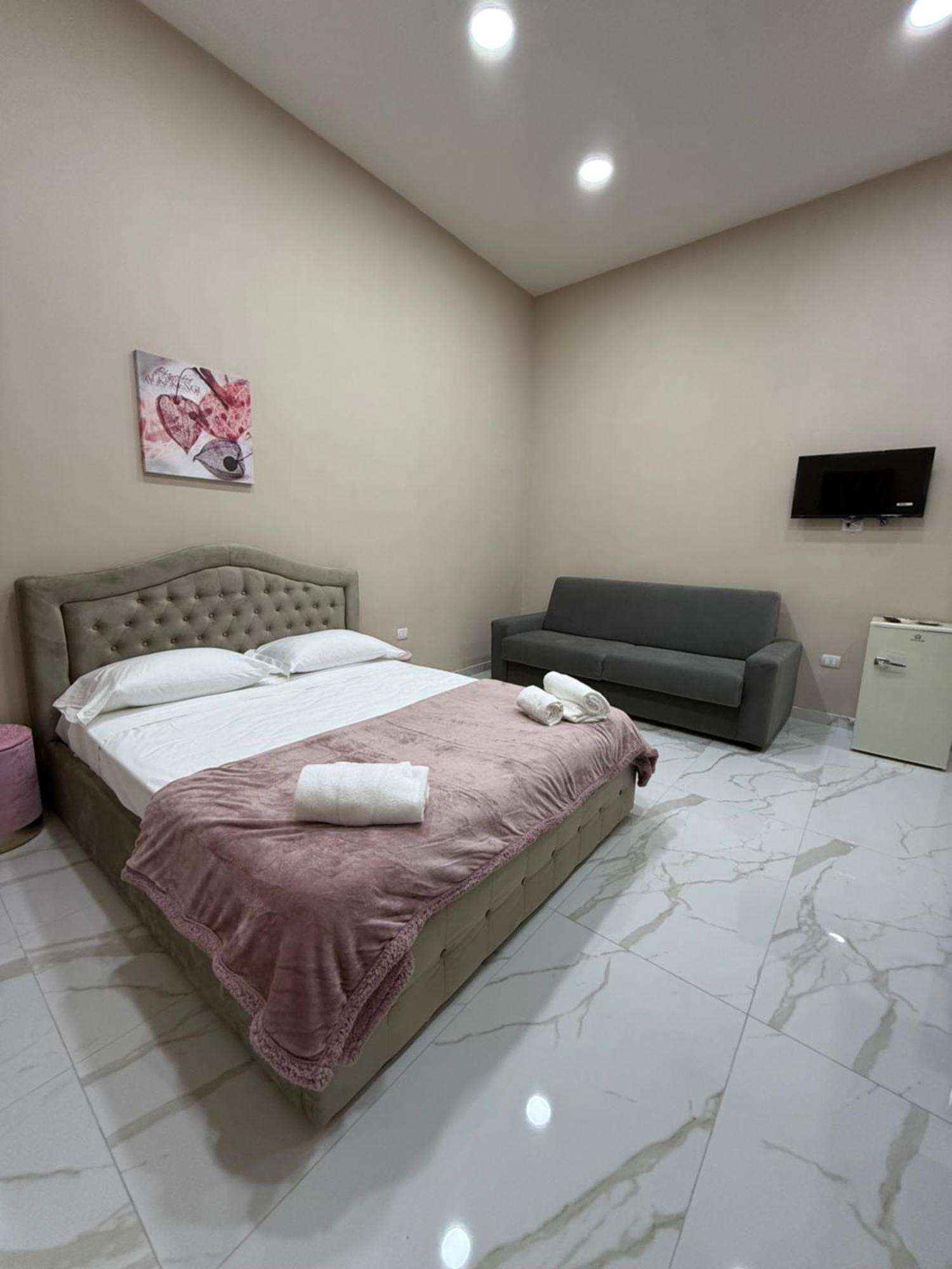 Valentino Caracciolo 105 Apartment Naples Exterior photo